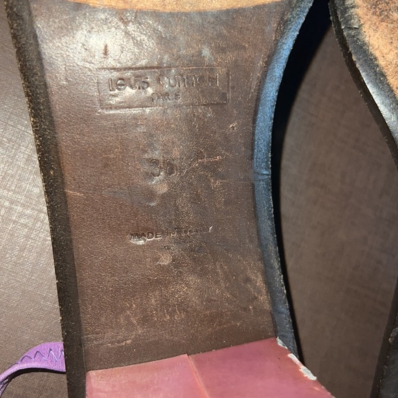 Authentic Louis Vuitton purple sandals - Picture 10 of 11